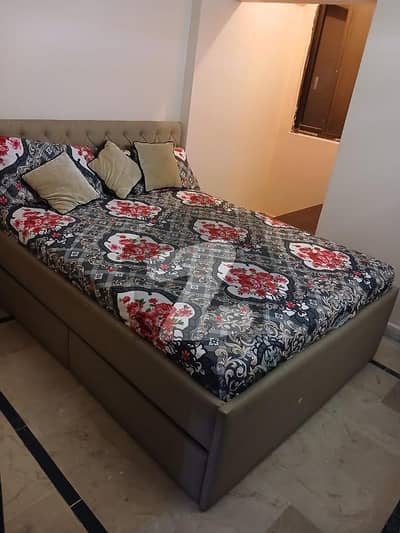 Dha Fully Furnished Excuisite Studio For Rent Big Bukhari Prime Location Only Long Term