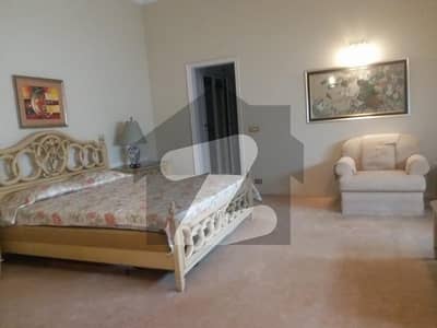 FULLY FURNISHED ROOM FOR RENT IN BANGLOW