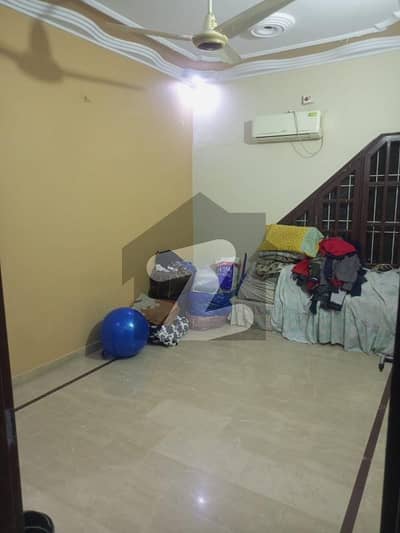 سُرجانی ٹاؤن - سیکٹر ڈی5 سُرجانی ٹاؤن - سیکٹر 5,سُرجانی ٹاؤن,گداپ ٹاؤن,کراچی میں 8 کمروں کا 3 مرلہ مکان 1.1 کروڑ میں برائے فروخت۔