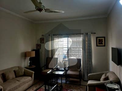 عسکری 11 عسکری,لاہور میں 5 کمروں کا 12 مرلہ مکان 5.05 کروڑ میں برائے فروخت۔