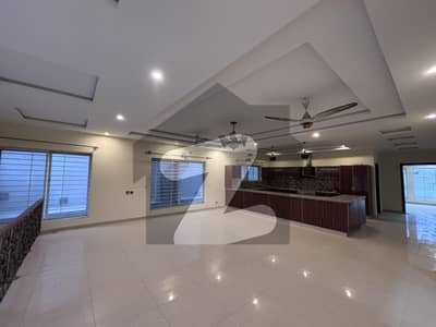 بحریہ گرینز۔ اوورسیز انکلیو بحریہ ٹاؤن فیز 8,بحریہ ٹاؤن راولپنڈی,راولپنڈی میں 3 کمروں کا 1 کنال بالائی پورشن 1.1 لاکھ میں کرایہ پر دستیاب ہے۔