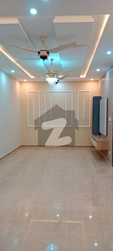 گلریز ہاؤسنگ سوسائٹی فیز 3 گلریز ہاؤسنگ سکیم,راولپنڈی میں 5 کمروں کا 6 مرلہ مکان 3.25 کروڑ میں برائے فروخت۔ گلریز ہاؤسنگ سوسائٹی فیز 3 گلریز ہاؤسنگ سکیم,راولپنڈی میں 5 کمروں کا 6 مرلہ مکان 3.25 کروڑ میں برائے فروخت۔