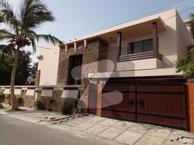 Bungalow For Rent 5 Bedroom In Phase 6 Bungalow For Rent 5 Bedroom In Phase 6