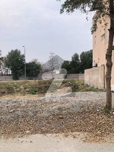 ڈی ایچ اے 9 ٹاؤن ۔ بلاک اے ڈی ایچ اے 9 ٹاؤن,ڈیفنس (ڈی ایچ اے),لاہور میں 5 مرلہ رہائشی پلاٹ 1.12 کروڑ میں برائے فروخت۔