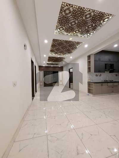 کنگز پریذیڈنسی گلستانِ جوہر,کراچی میں 4 کمروں کا 7 مرلہ فلیٹ 1.45 لاکھ میں کرایہ پر دستیاب ہے۔ کنگز پریذیڈنسی گلستانِ جوہر,کراچی میں 4 کمروں کا 7 مرلہ فلیٹ 1.45 لاکھ میں کرایہ پر دستیاب ہے۔