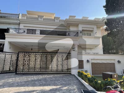 I-8/3 40x80 Brand New Corner Double Storey Basement Big Hall House Available For Sale Tiles Flooring Near Kachnar Park