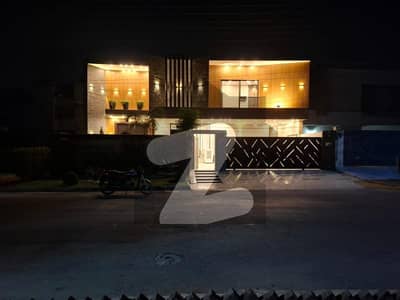 Prime Investment Opportunity in Valencia Town Luxury 1 Kanal House for Sale