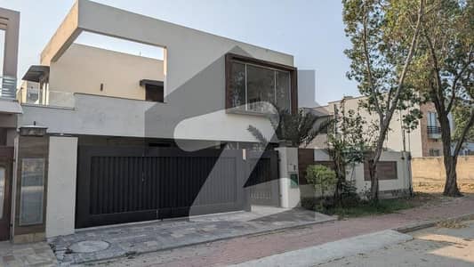 Bahria Town Sector A One Kanal 5 Beds
