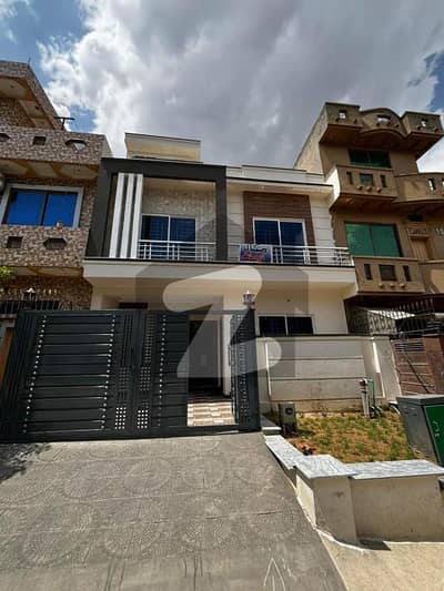 Brand New Modern 25 X 40 House For Sale In G-13 Islamabad