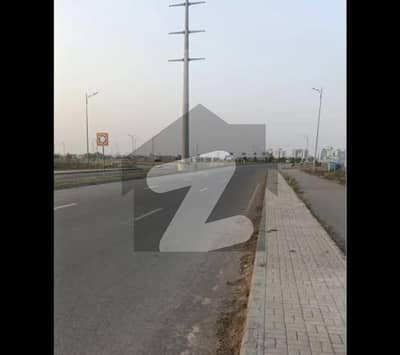 ڈی ایچ اے فیز9 پریزم ڈی ایچ اے ڈیفینس,لاہور میں 1 کنال رہائشی پلاٹ 2.4 کروڑ میں برائے فروخت۔