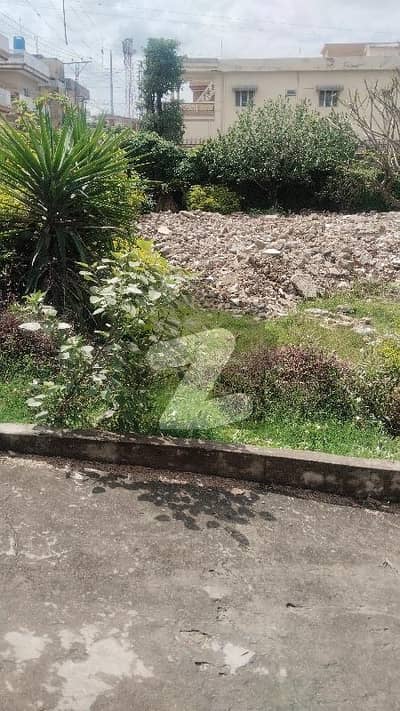 Residential Plots Available For Sale In Aslam Shaheed Road.