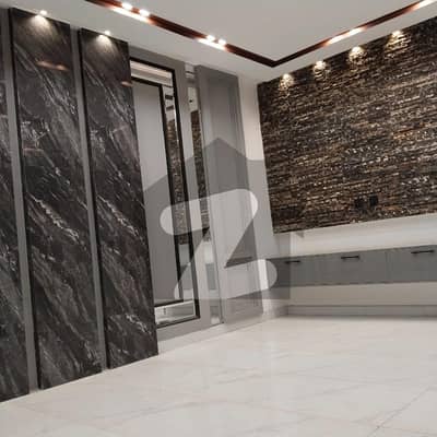 5 Marla Brand New Triple Storey House For Sale.