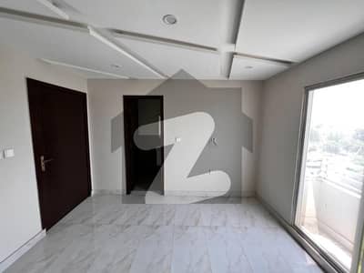 بحریہ ٹاؤن سیکٹر ای بحریہ ٹاؤن,لاہور میں 1 کمرے کا 2 مرلہ فلیٹ 72.0 لاکھ میں برائے فروخت۔