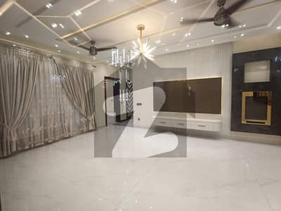 آئی ای پی انجینئرز ٹاؤن لاہور میں 6 کمروں کا 1 کنال مکان 6.75 کروڑ میں برائے فروخت۔