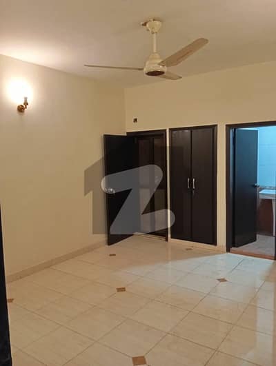 seaview apartment for Rent 3 Bedroom with drawing dinning kitchen well maintained 1st floor ready to move well maintained