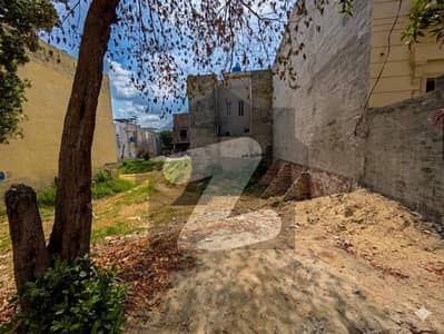 الحفیظ گارڈن - فیز 2 مین کینال بینک روڈ,لاہور میں 5 مرلہ رہائشی پلاٹ 90.0 لاکھ میں برائے فروخت۔