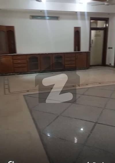 2.5 Kanal Separate Gate Upper Portion For Rent For Office Use And For Family.