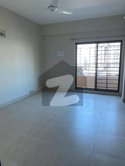 عسکری 10 - سیکٹر ایف عسکری 10,عسکری,لاہور میں 3 کمروں کا 10 مرلہ فلیٹ 1.25 لاکھ میں کرایہ پر دستیاب ہے۔