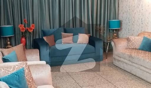 10 Marla Spacious House Is Available In Allama Iqbal Town For sale