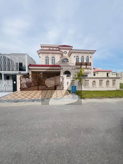 Citi Housing Jhelum Most Fabulous Most Famous 1kanal Beautiful Spines House Available