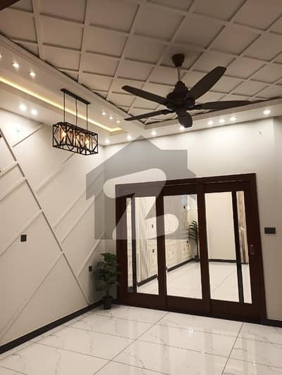 ڈی ایچ اے سیکٹر جی - بلاک 1 ڈی ایچ اے سیکٹر جی,ڈی ایچ اے ڈیفینس,گوجرانوالہ میں 5 کمروں کا 10 مرلہ مکان 4.0 کروڑ میں برائے فروخت۔ ڈی ایچ اے سیکٹر جی - بلاک 1 ڈی ایچ اے سیکٹر جی,ڈی ایچ اے ڈیفینس,گوجرانوالہ میں 5 کمروں کا 10 مرلہ مکان 4.0 کروڑ میں برائے فروخت۔