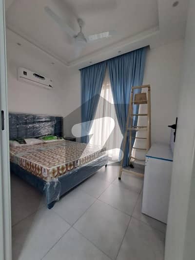 10 MARLA PORTION FOR RENT