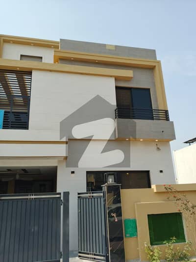 5MARLA BRAND NEW HOUSE AVAILABLE FOR SALE IN BAHRIA ORCHARD LAHORE EASTREN EXT BLOCK NEAR MASJID PARK SCHOOL MARKET OWNER BUILD