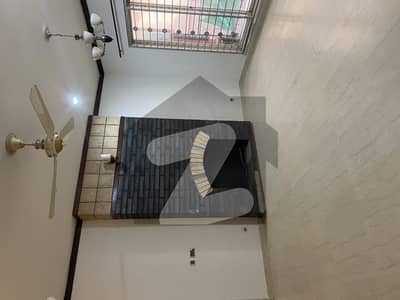 ای ۔ 11 اسلام آباد میں 3 کمروں کا 1 کنال زیریں پورشن 1.8 لاکھ میں کرایہ پر دستیاب ہے۔