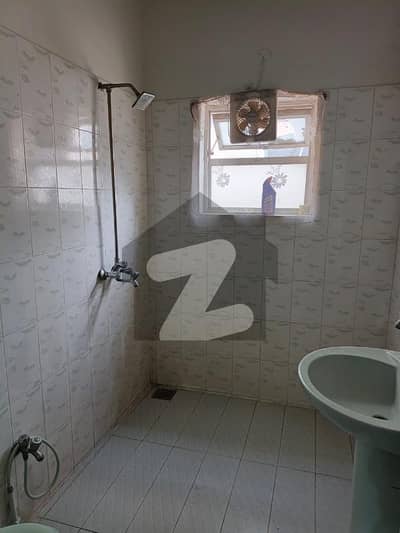 6marla upper portion available for rent