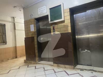 ڈی ایچ اے فیز 5 ڈی ایچ اے ڈیفینس,کراچی میں 2 کمروں کا 5 مرلہ فلیٹ 70.0 ہزار میں کرایہ پر دستیاب ہے۔