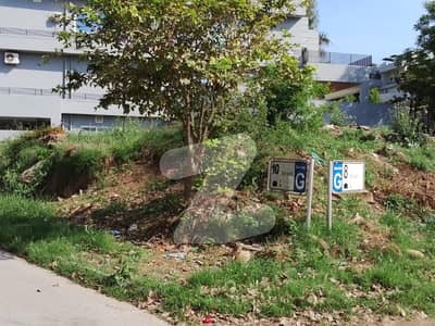 ڈی ایچ اے فیز 2 - سیکٹر جی ڈی ایچ اے ڈیفینس فیز 2,ڈی ایچ اے ڈیفینس,اسلام آباد میں 1 کنال رہائشی پلاٹ 5.25 کروڑ میں برائے فروخت۔