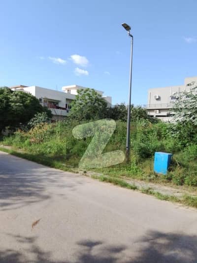 ڈی ایچ اے فیز 2 - سیکٹر جی ڈی ایچ اے ڈیفینس فیز 2,ڈی ایچ اے ڈیفینس,اسلام آباد میں 1 کنال رہائشی پلاٹ 4.5 کروڑ میں برائے فروخت۔