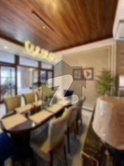 کلفٹن ۔ بلاک 8 کلفٹن,کراچی میں 5 کمروں کا 1 کنال فلیٹ 19.53 کروڑ میں برائے فروخت۔