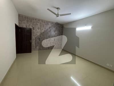 عسکری 11 ۔ سیکٹر اے عسکری 11,عسکری,لاہور میں 4 کمروں کا 12 مرلہ مکان 5.6 کروڑ میں برائے فروخت۔ عسکری 11 ۔ سیکٹر اے عسکری 11,عسکری,لاہور میں 4 کمروں کا 12 مرلہ مکان 5.6 کروڑ میں برائے فروخت۔