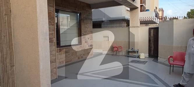 500 yards Bungalow like new 5 bedrooms DHA phase 6