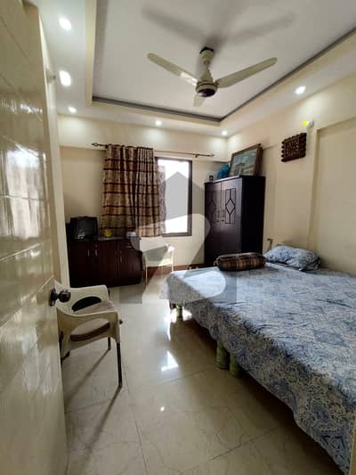 2 BED LOUNGE FLAT 815SQ FT WEST OPEN CORNER FLAT FOR SALE IN KARACHI UNIVERSE CHS