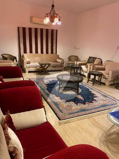 ڈی ایچ اے فیز 8 ڈی ایچ اے ڈیفینس,کراچی میں 3 کمروں کا 2 کنال بالائی پورشن 3.35 لاکھ میں کرایہ پر دستیاب ہے۔