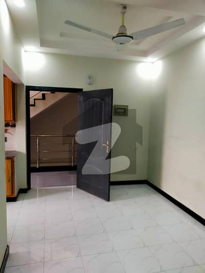 سیٹیلائیٹ ٹاؤن راولپنڈی میں 2 کمروں کا 3 مرلہ فلیٹ 47.0 ہزار میں کرایہ پر دستیاب ہے۔