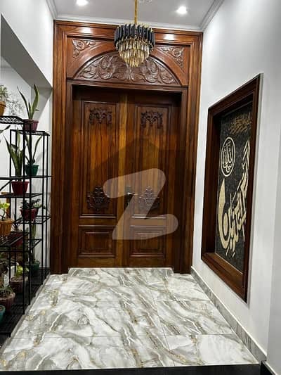 10 Marla Brand New House For Sale