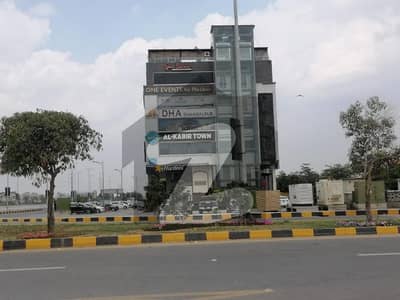 ڈی ایچ اے فیز 6 - بلاک سی فیز 6,ڈیفنس (ڈی ایچ اے),لاہور میں 2 کنال رہائشی پلاٹ 15.75 کروڑ میں برائے فروخت۔