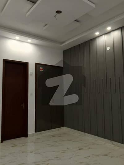 سیکٹر 31 ۔ پنجابی سوداگر سٹی فیز 2 سکیم 33 - سیکٹر 31,سکیم 33,کراچی میں 4 کمروں کا 5 مرلہ مکان 2.5 کروڑ میں برائے فروخت۔