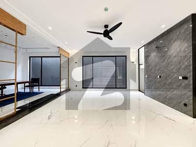 6000 SQ. FT PLAZA FLOOR IS AVAILABLE FOR RENT IN GARDEN TOWN