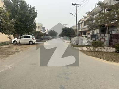 ڈی ایچ اے 11 رہبر سیکٹر 2 - بلاک جے ڈی ایچ اے 11 رہبر سیکٹر 2,ڈی ایچ اے 11 رہبر,لاہور میں 5 مرلہ رہائشی پلاٹ 75.0 لاکھ میں برائے فروخت۔