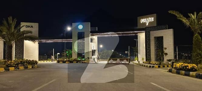 8 Marla Plot For Sale In Bogenvillia Near Gate