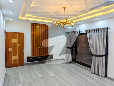 1 Kanal House For Rent