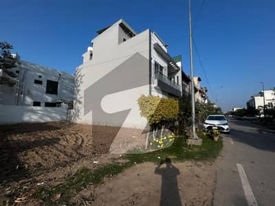 Facing Park 6 Marla Corner Plot for Sale in Tulip Block Park View City Lahore