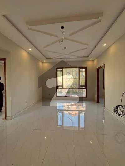 ڈی ایچ اے فیز 5 ڈی ایچ اے ڈیفینس,کراچی میں 3 کمروں کا 7 مرلہ فلیٹ 1.3 لاکھ میں کرایہ پر دستیاب ہے۔