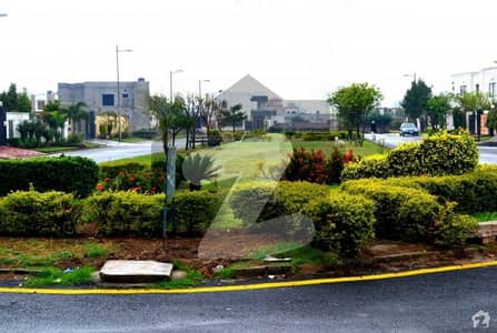 عبداللہ گارڈنز ایسٹ کینال روڈ,کینال روڈ,فیصل آباد میں 10 مرلہ رہائشی پلاٹ 2.65 کروڑ میں برائے فروخت۔
