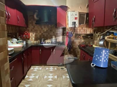 گلستانِِ جوہر ۔ بلاک 7 گلستانِ جوہر,کراچی میں 3 کمروں کا 5 مرلہ فلیٹ 90.0 لاکھ میں برائے فروخت۔