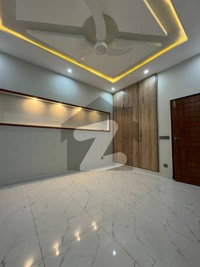 8 Marla Facing Park House For Sale On Prime Location Of OLC-D Block With Modern Elevation Owner Built House, Solid Construction Near To Main Boulevard, Near To Masjid